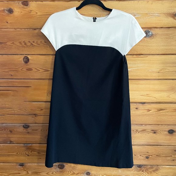 Alice + Olivia Black and White Color Block Cap Sleeve Dress 2 - Picture 1 of 9